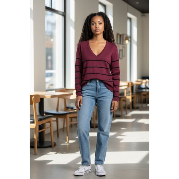 BOBEAU Women's Albus V-Neck Viscose Deep Wine Sweater MEDIUM - Picture 1 of 5